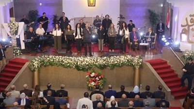 محافظ بني سويف يشهد قداس عيد القيامة المجيد بمقر الكنيسة الإنجيلية بمصر الجديدة