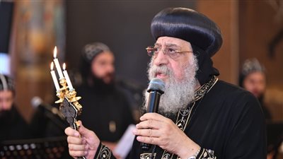 الكاتدرائية المرقسية تستعد لبدء قداس عيد القيامة 