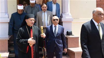 النائب أحمد عثمان يهنىء الأقباط بعيد القيامة.. ويؤكد: الشعب المصري نسيج واحد