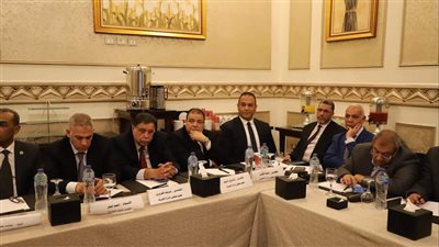 اجتماع مشترك بين 