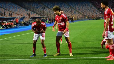 الأهلي يفوز على الجونة بثلاثية في الدوري 