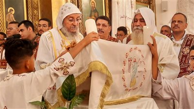 الأنبا يواقيم يترأس صلوات قداس عيد القيامة المجيد بكنيسة العذراء مريم بالأقصر 