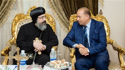 رئيس جامعة المنصورة يهنئ الأخوة الأقباط بعيد القيامة المجيد