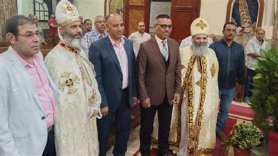 رئيس مركز إطسا بالفيوم يزور الكنائس للتهنئة بعيد القيامة المجيد 