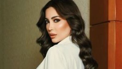 نسرين طافش بخصر مكشوف في عيد الربيع (صور)
