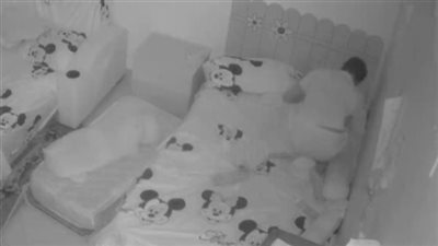 مش مبطل عياط .. خادمة سودانية تكتم نفس طفل بشكل مأساوي والأمن يفحص فيديو الواقعة   