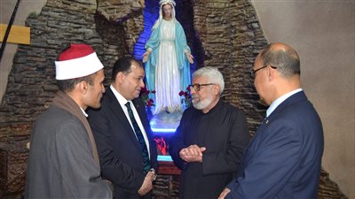 كنائس الإسكندرية تستقبل المهنئين بعيد القيامة المجيد