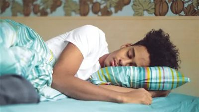 3 طرق سيئة للنوم قد تقتلنا ببطء!