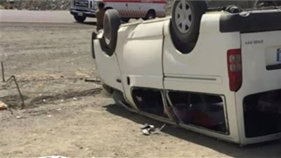 إصابة 10 أشخاص في حادث انقلاب ميكروباص على طريق شبرا بنها الحر