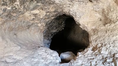 مصرع 3 شباب داخل مغارة جبلية في الوادي الجديد