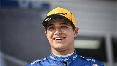 نوريس يكسر احتكار فيرستابين ويفوز بجائزة ميامي للفورميلا وان 