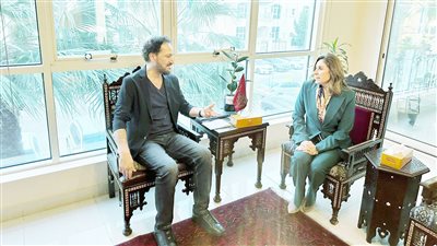 وزيرة الثقافة فى زيارة لبيت العود العربى فى أبو ظبى لتعزيز التعاون