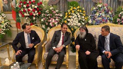 رئيس قطاع الشئون الثقافية بالتعليم العالي يشارك في قداس عيد القيامة بالكويت