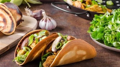 تاكو الدجاج بجبن الشيدر .. المقادير وطريقة التحضير