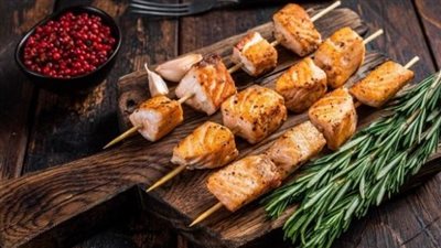 كباب سمك فيليه مشوي بالفرن.. المقادير وطريقة التحضير