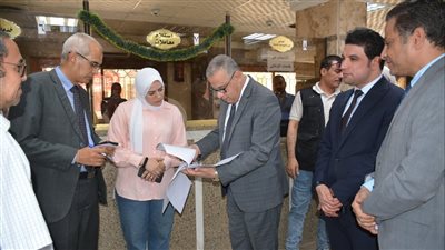 محافظ سوهاج يتفقد المراكز التكنولوجية لتلقي طلبات التصالح في مخالفات البناء