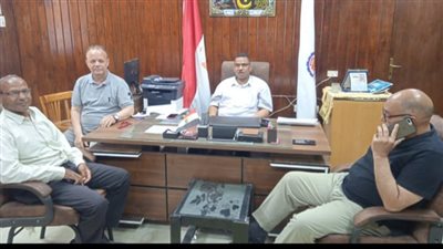 موجه مقيم بكل مدرسة وغرفة عمليات بديوان تعليم قوص لمتابعة أعمال الإمتحانات