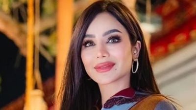 لجين عمران  تخطف الأنظار بإطلالة كلاسيكية ومكياج صاخب 