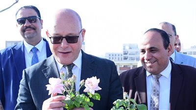 جامعة سوهاج تنجح في تطبيق مبادرة زراعة الأسطح وتبدأ بتنفيذ المرحلة الثالثة