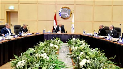 وزير النقل: خطة شاملة لتطوير الخطين الأول والثاني للمترو وتصنيع وتوريد ٥٥ قطارًا