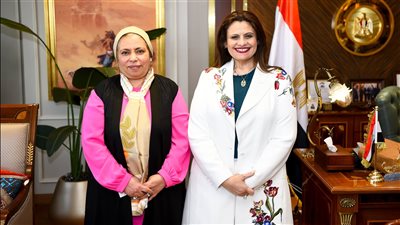 وزيرة الهجرة تلتقي رئيسة الجالية المصرية بأيرلندا الشمالية للوقوف على آخر المستجدات