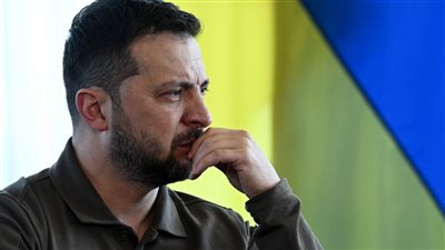 موسكو: قريبًا واشنطن ستتخلى عن زيلينسكي وهذا بديله