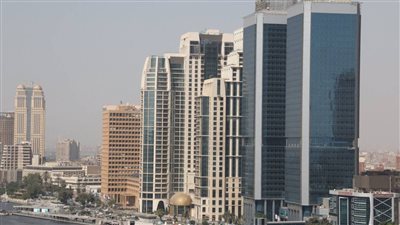 رغم صفقة رأس الحكمة .. استمرار تراجع القطاع الخاص للشهر الـ41 