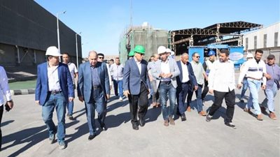 محافظ الشرقية يُشيد بدور الصناعة المحلية على التنافسية في الأسواق العالمية