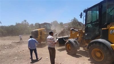 إزالة 18 حالة تعدٍ على الأراضي الزراعية بالفيوم 