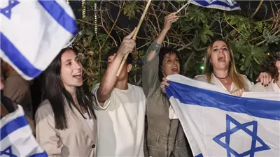 طلاب جامعات إسرائيلية للحكومة: توقفوا عن اللعب بحياة البشر وأغلقوا صفقة المحتجزين