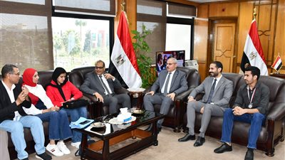  تكريم طلاب جامعة الإسماعيلية الجديدة تحت شعار 