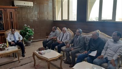 محافظ شمال سيناء: الدولة تهتم بالمزارعين والفلاحين