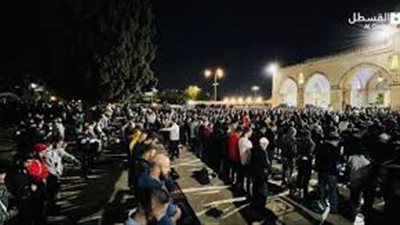 اقتحام مئات المستوطنين لبلدة 