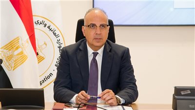 وزير الري يتابع موقف تحصيل مستحقات الوزارة لدى الجهات المختلفة