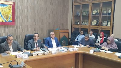 محافظ شمال سيناء يوجه بسرعة الإنتهاء من مشروعات الخطة الإستثمارية قبل إنتهاء العام المالي الحالي