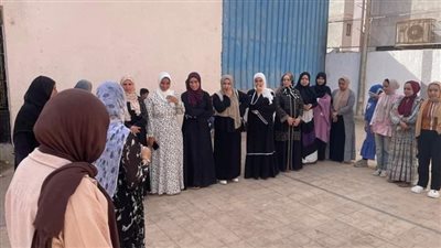 جلسات رياضية لفتيات الشرقية بمركز شباب الشبراوين