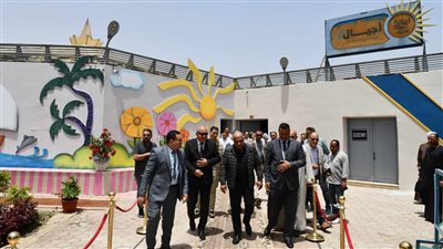  وزير قطاع الأعمال ومحافظ قنا يزوران مصر للألومنيوم 