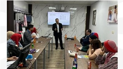 وزارة العمل تنظم ندوة للتوعية بالحد الأدنى للأجور وتطبيقه في المنشآت بالمنيا