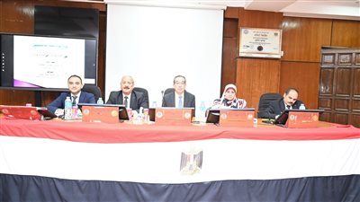افتتاح دورة إعداد المعلم الجامعى فى كلية التربية بالفيوم 