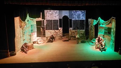 لا مكان للمشاعر .. 