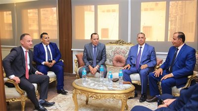 نقيب المحامين يلتقى رئيس محكمة شبين الكوم لبحث سبل التعاون المشترك