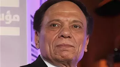 عادل إمام.. نقيب الممثلين يكشف الحالة الصحية للزعيم| فيديو