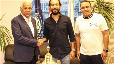 البلياردو يجمع بين فرج عامر وأشرف مختار بعد المصالحة 