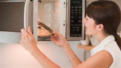 احذر.. تسخين الطعام يسبب تسمم في هذه الحالة