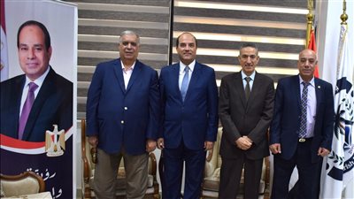 رئيس جامعة العريش يستقبل لجنة قطاع الدراسات الزراعية بالمجلس الأعلي للجامعات 
