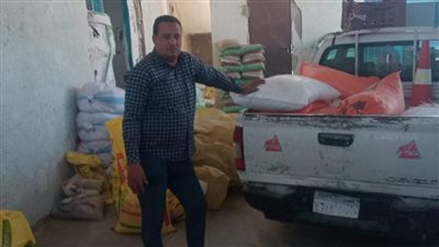 ضبط سماد زراعي قبل بيعه في السوق السوداء بالفيوم