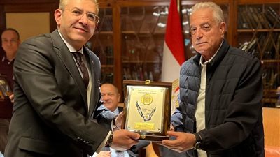 تكريم القائمين على أعمال تصميم وتشيييد المشروعات الكبرى بشرم الشيخ