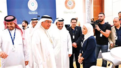 مستشار ملك البحرين: وفرنا كافة الأمور لتغطية أعمال القمة العربية