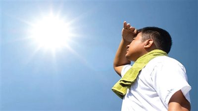 التعرض المباشر لأشعة الشمس يسبب المياه البيضاء 