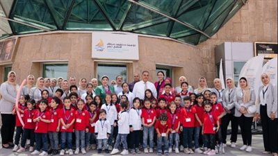 فقرات استعراضية في حفل ترفيهي لأطفال مستشفى سرطان الأطفال 57357